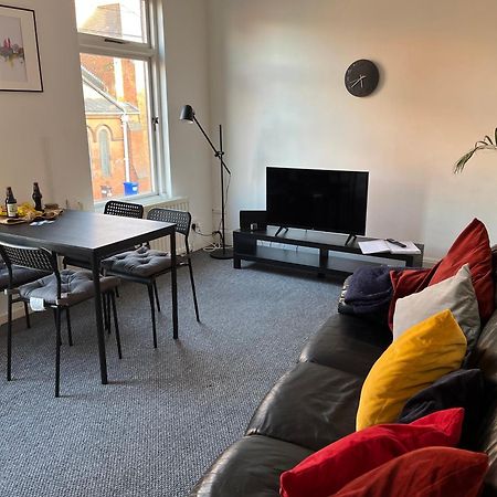 Loganberry Apartment Belfast Buitenkant foto